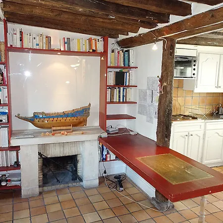Vertus 4* Paris